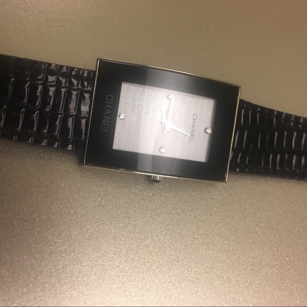 Vintage Chanel Black watch